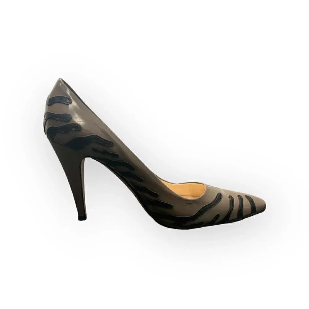 Prada Taupe and Black Heels, 38.5 - Picture 5 of 5
